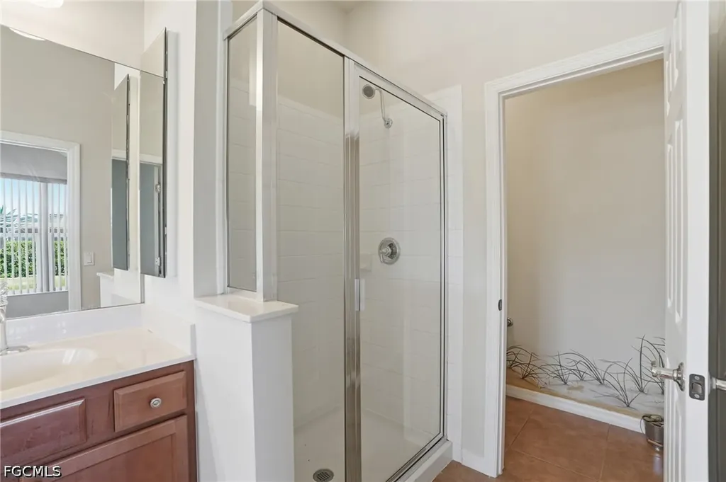 2457 Sutherland Court Cape Coral FL 33991
