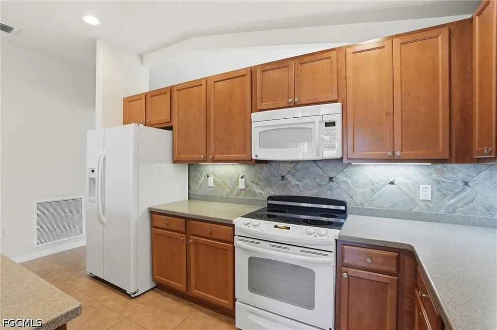 2457 Sutherland Court Cape Coral FL 33991