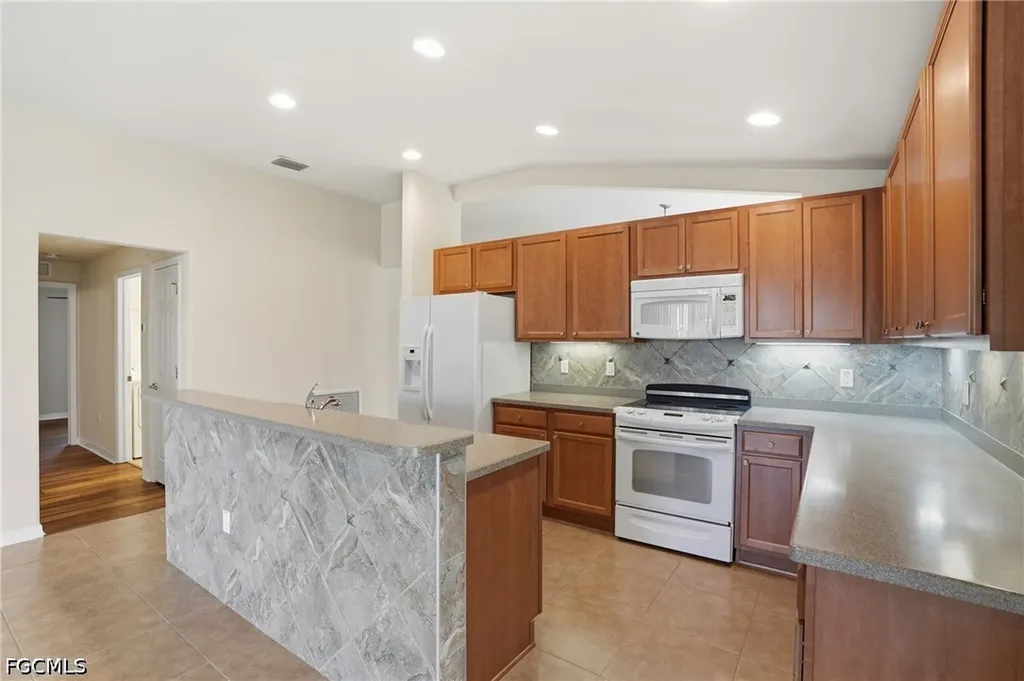2457 Sutherland Court Cape Coral FL 33991