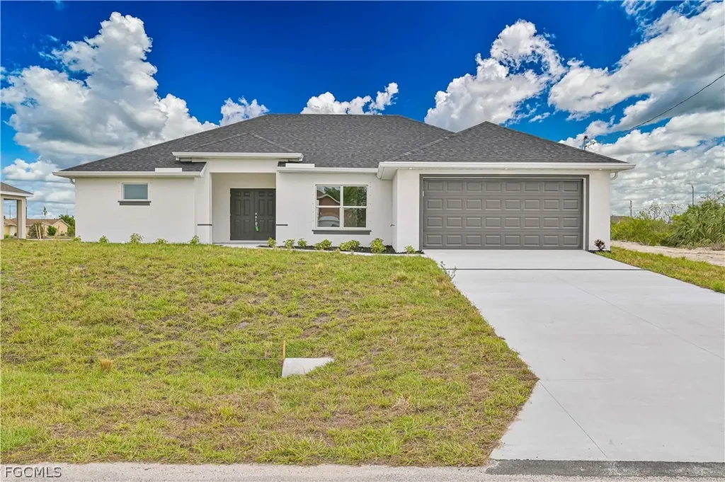 2125 NE 5th Place Cape Coral FL 33909