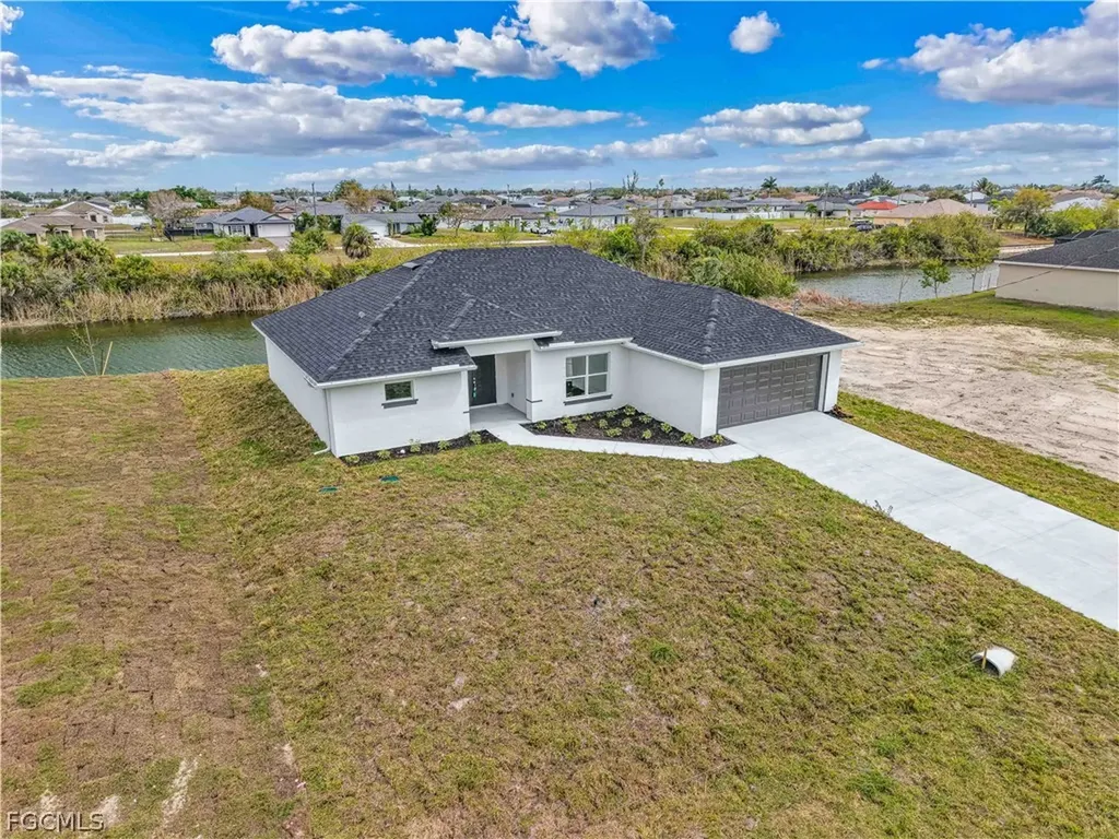 2125 NE 5th Place Cape Coral FL 33909