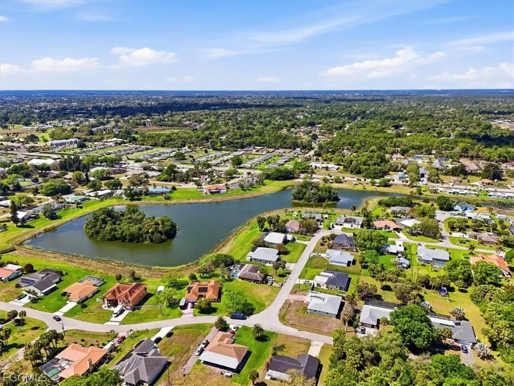 609 Jefferson Avenue Lehigh Acres FL 33936