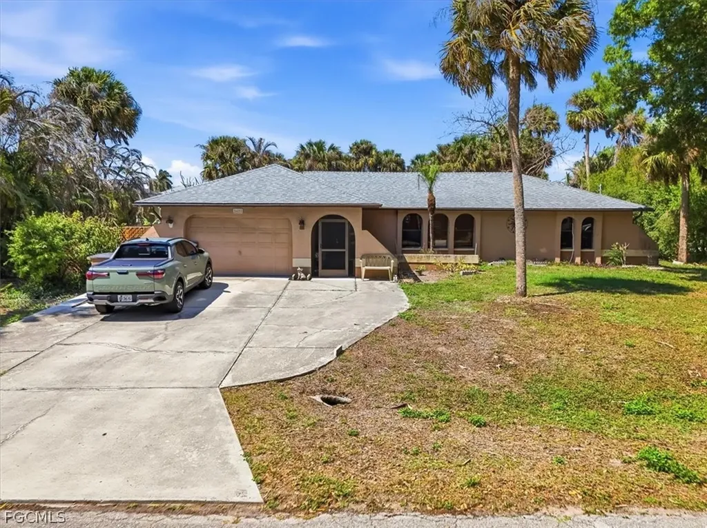 609 Jefferson Avenue Lehigh Acres FL 33936