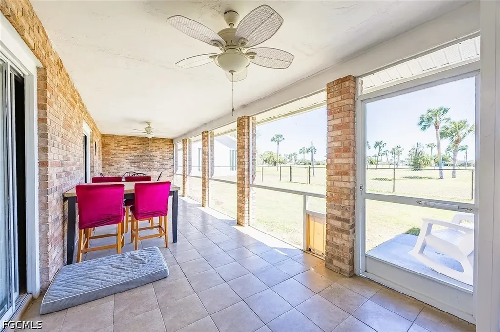 238 SE 9th Terrace Cape Coral FL 33990