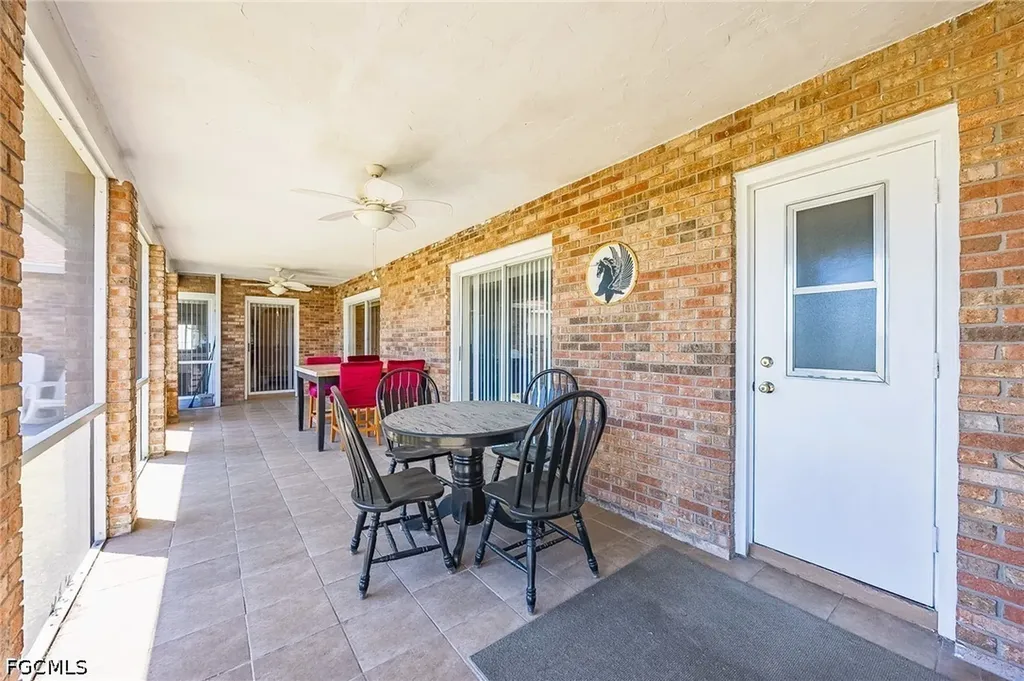 238 SE 9th Terrace Cape Coral FL 33990