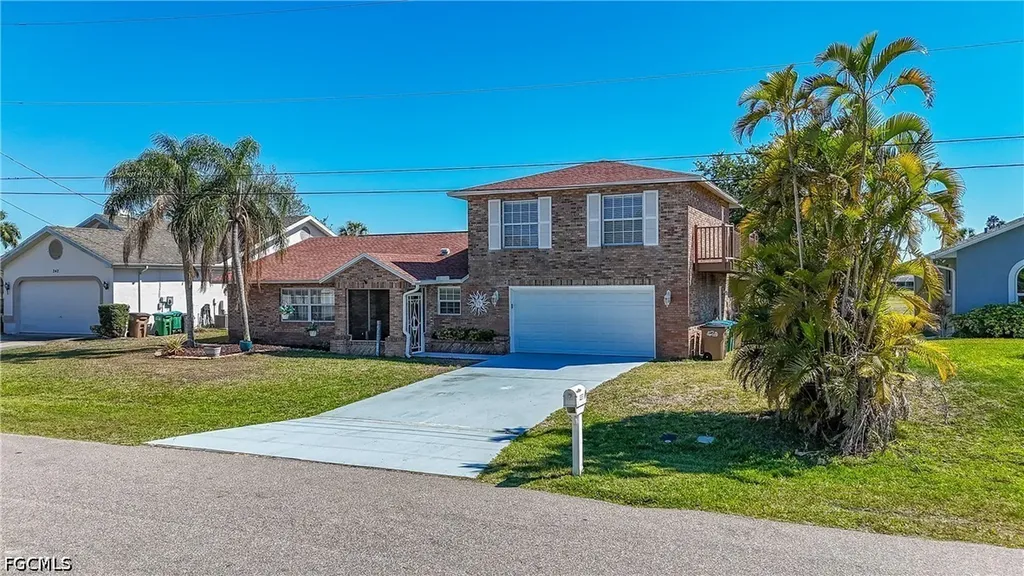 238 SE 9th Terrace Cape Coral FL 33990