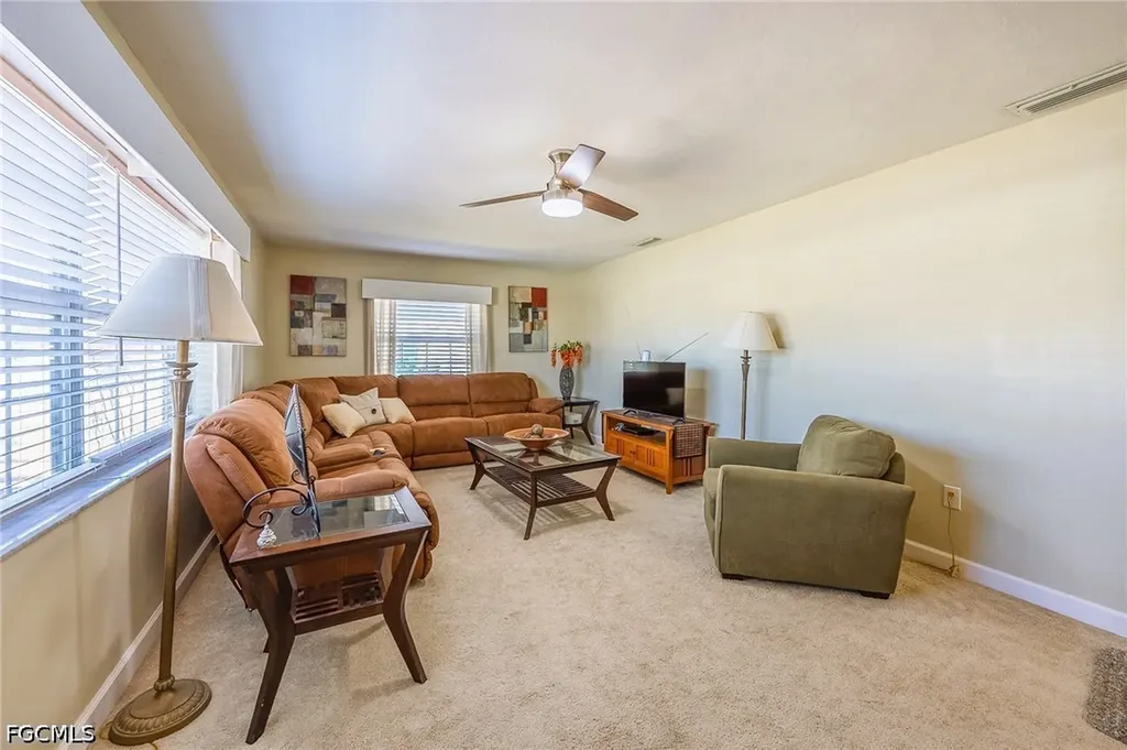 238 SE 9th Terrace Cape Coral FL 33990