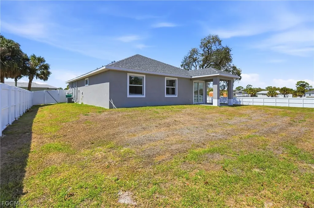 1300 E Bucknell Lane Labelle FL 33935