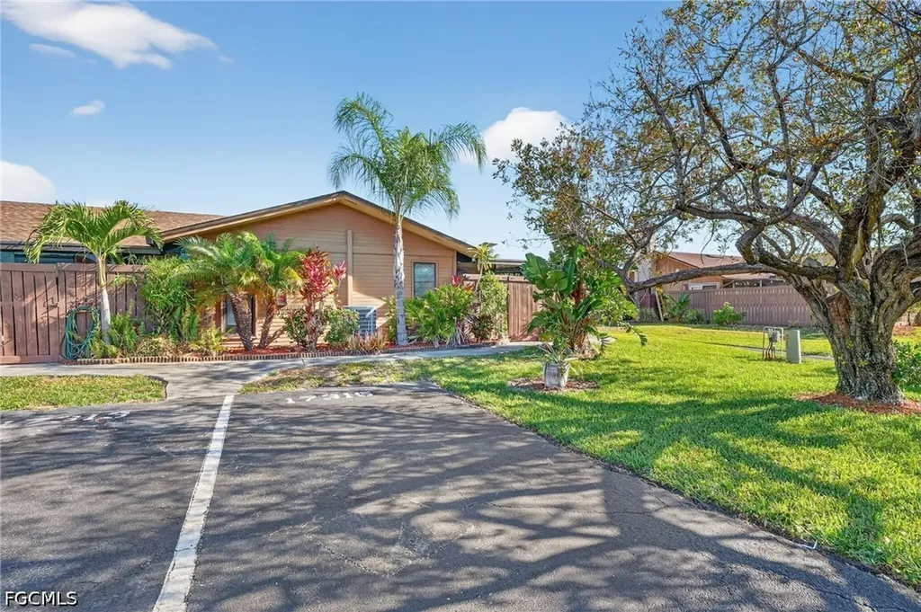 17313 Birchwood Lane Fort Myers FL 33908