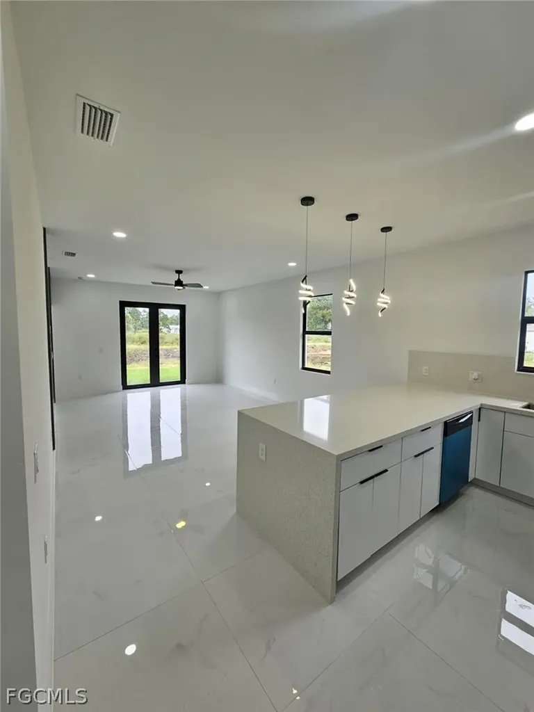 537 Hawthorne Avenue S Lehigh Acres FL 33974