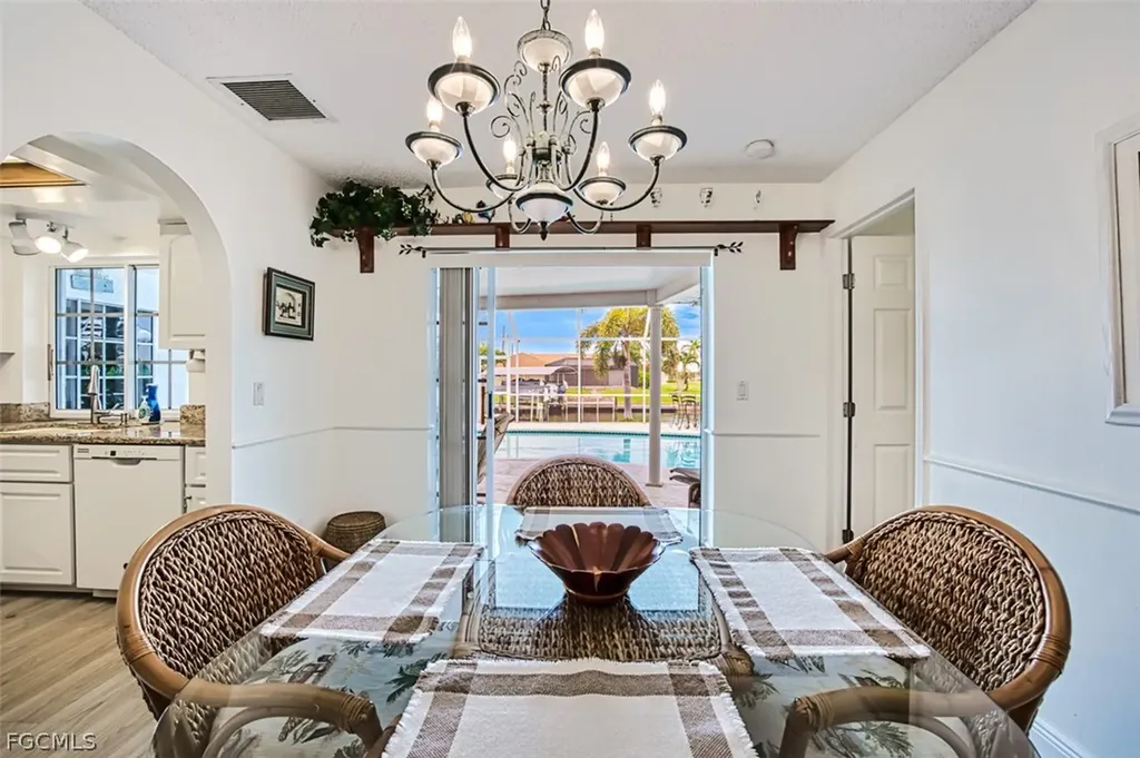 5036 SW 9th Place Cape Coral FL 33914