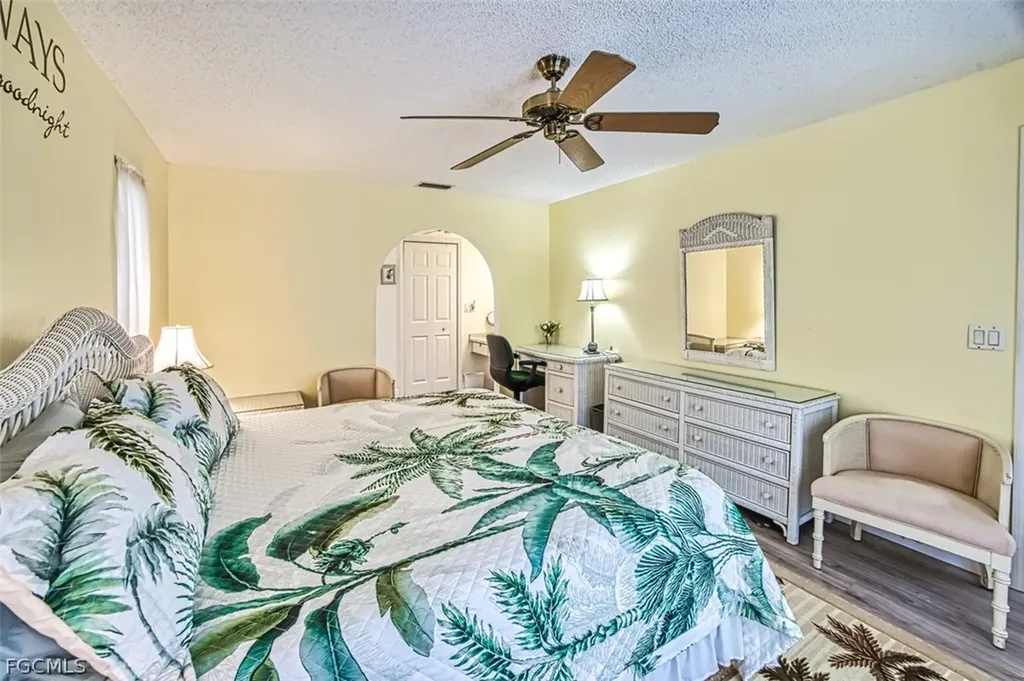5036 SW 9th Place Cape Coral FL 33914
