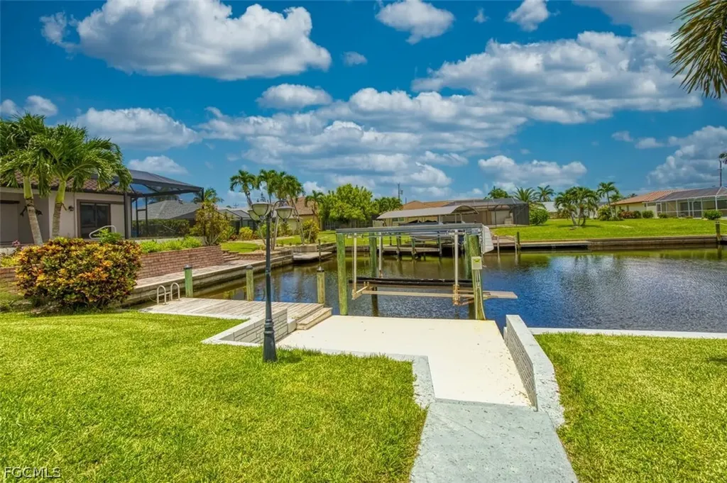 5036 SW 9th Place Cape Coral FL 33914