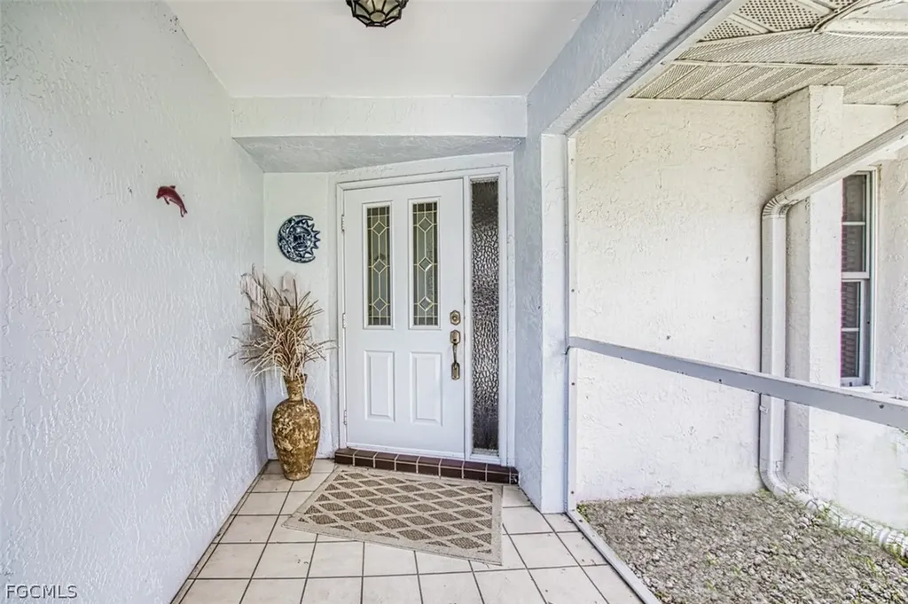 5036 SW 9th Place Cape Coral FL 33914