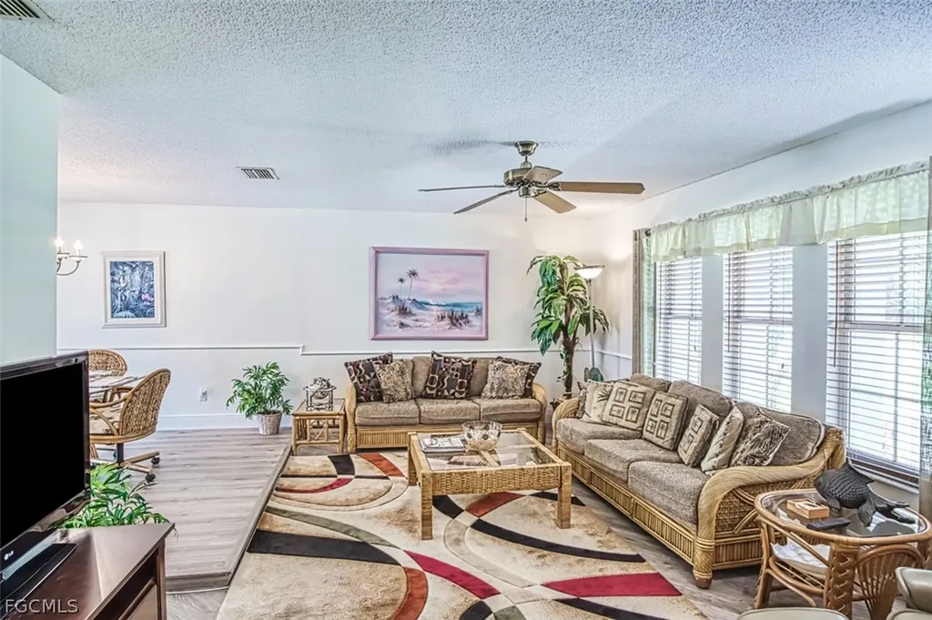 5036 SW 9th Place Cape Coral FL 33914