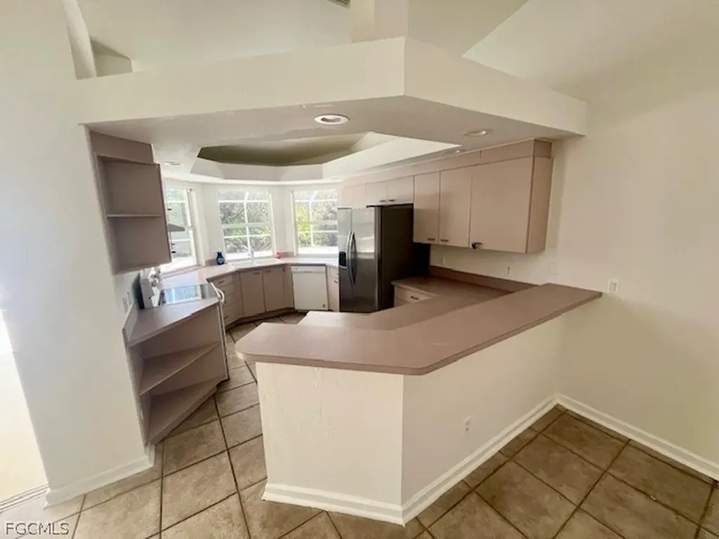 914 Mcarthur Avenue Lehigh Acres FL 33936