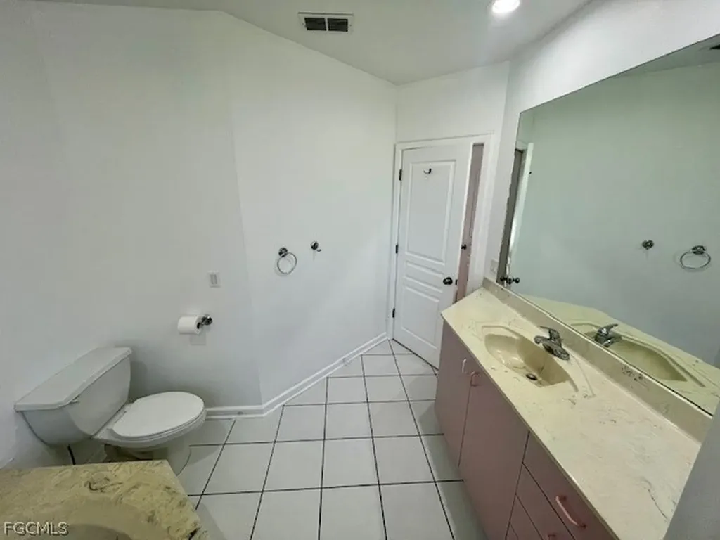 914 Mcarthur Avenue Lehigh Acres FL 33936