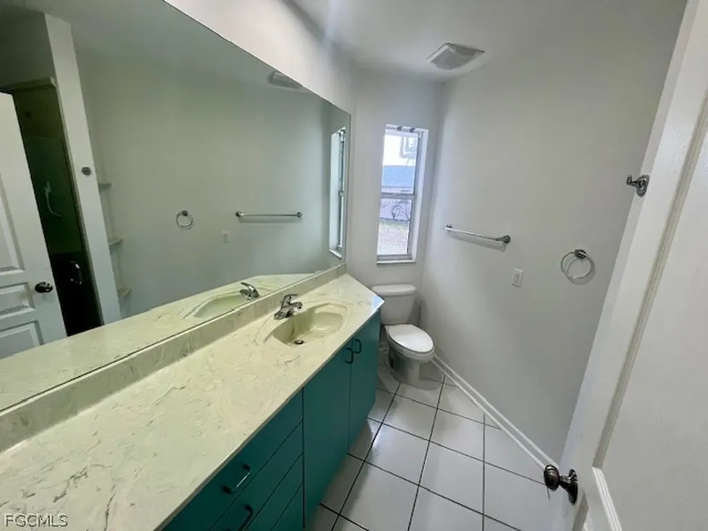 914 Mcarthur Avenue Lehigh Acres FL 33936