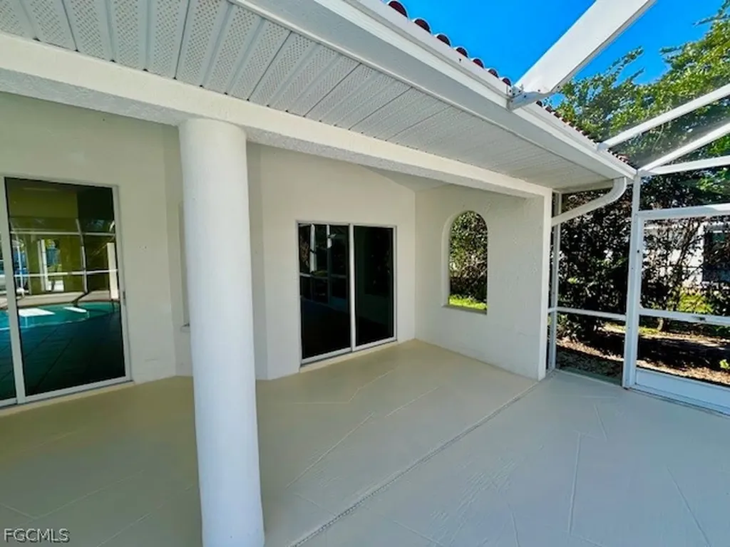 914 Mcarthur Avenue Lehigh Acres FL 33936
