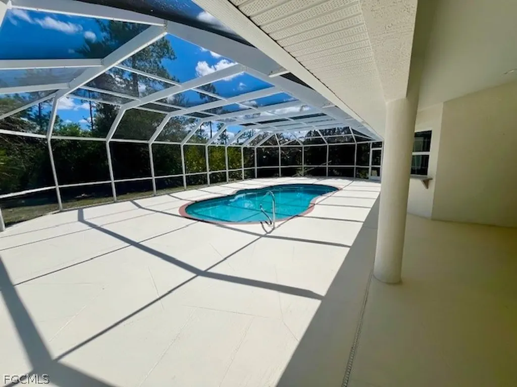 914 Mcarthur Avenue Lehigh Acres FL 33936