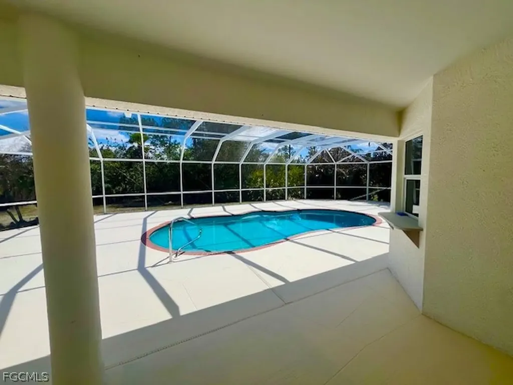 914 Mcarthur Avenue Lehigh Acres FL 33936