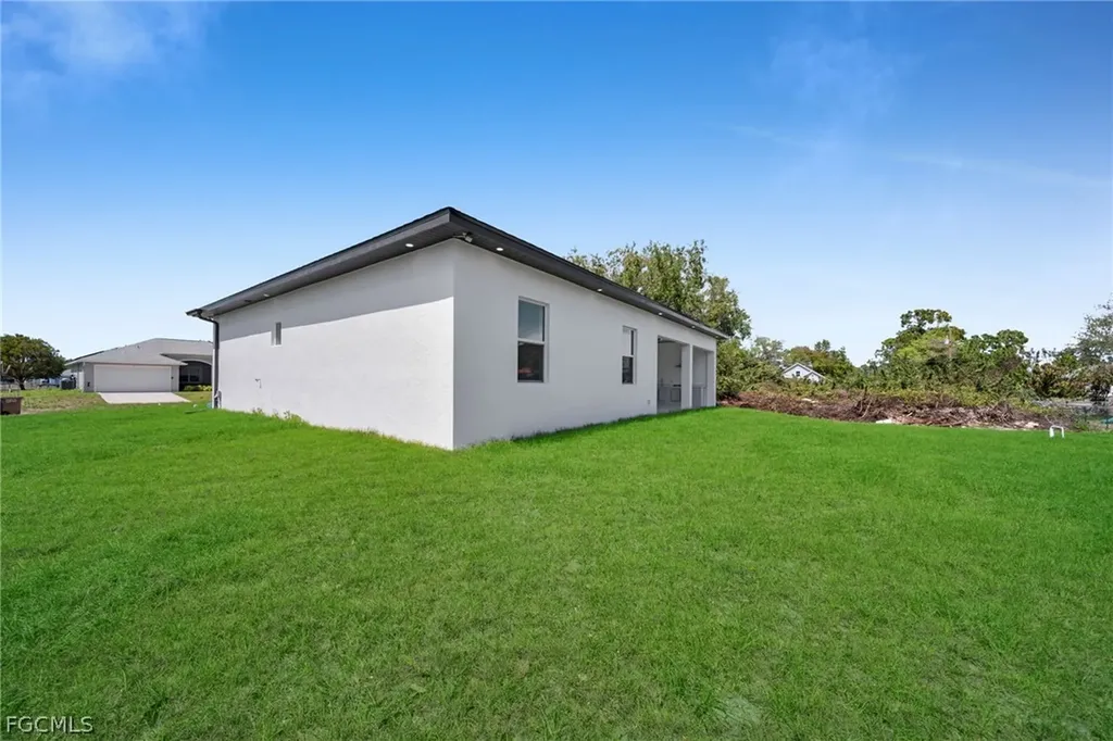 100 Denis Avenue N Lehigh Acres FL 33971