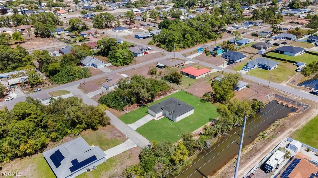100 Denis Avenue N Lehigh Acres FL 33971