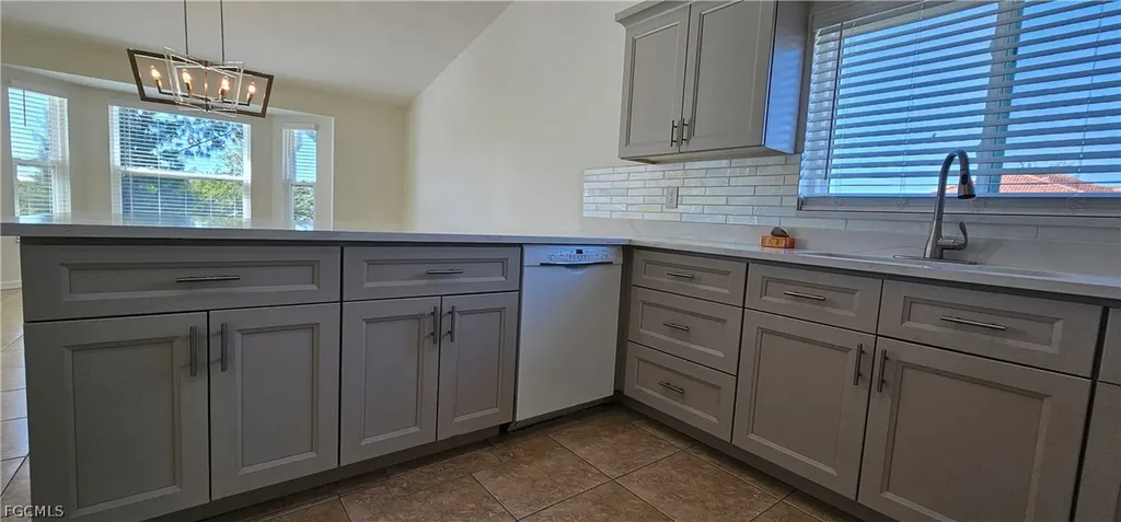 420 SE 15th Terrace Cape Coral FL 33990