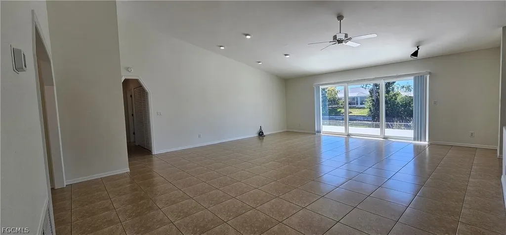 420 SE 15th Terrace Cape Coral FL 33990