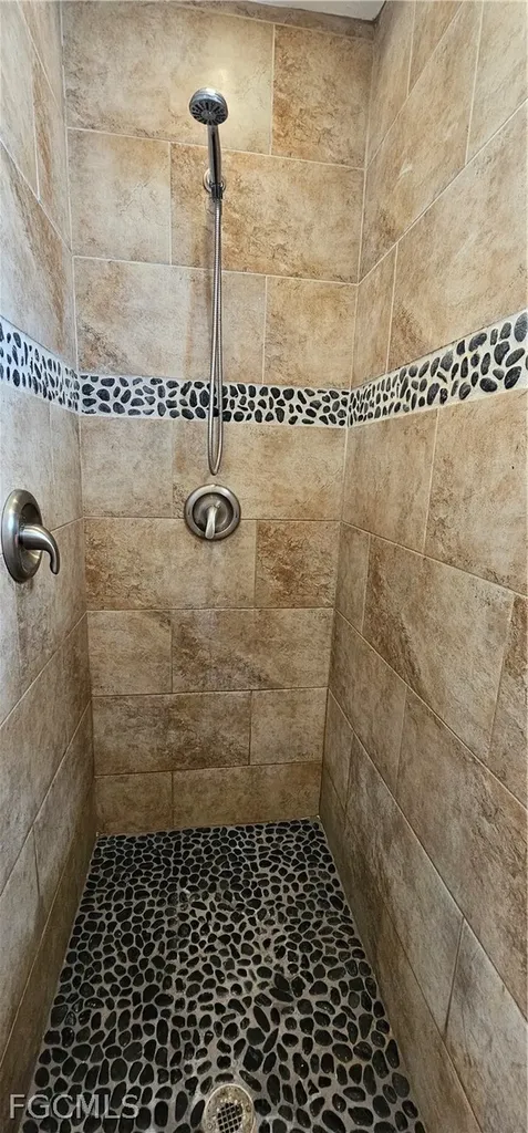 420 SE 15th Terrace Cape Coral FL 33990