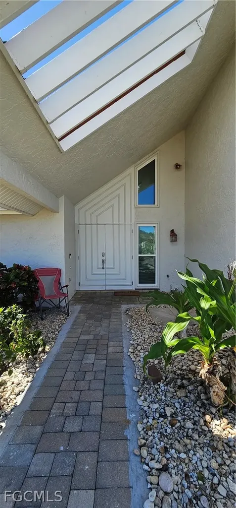 420 SE 15th Terrace Cape Coral FL 33990