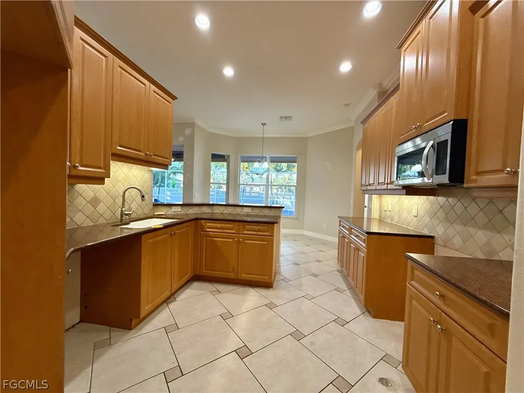 1901 El Dorado Parkway W Cape Coral FL 33914