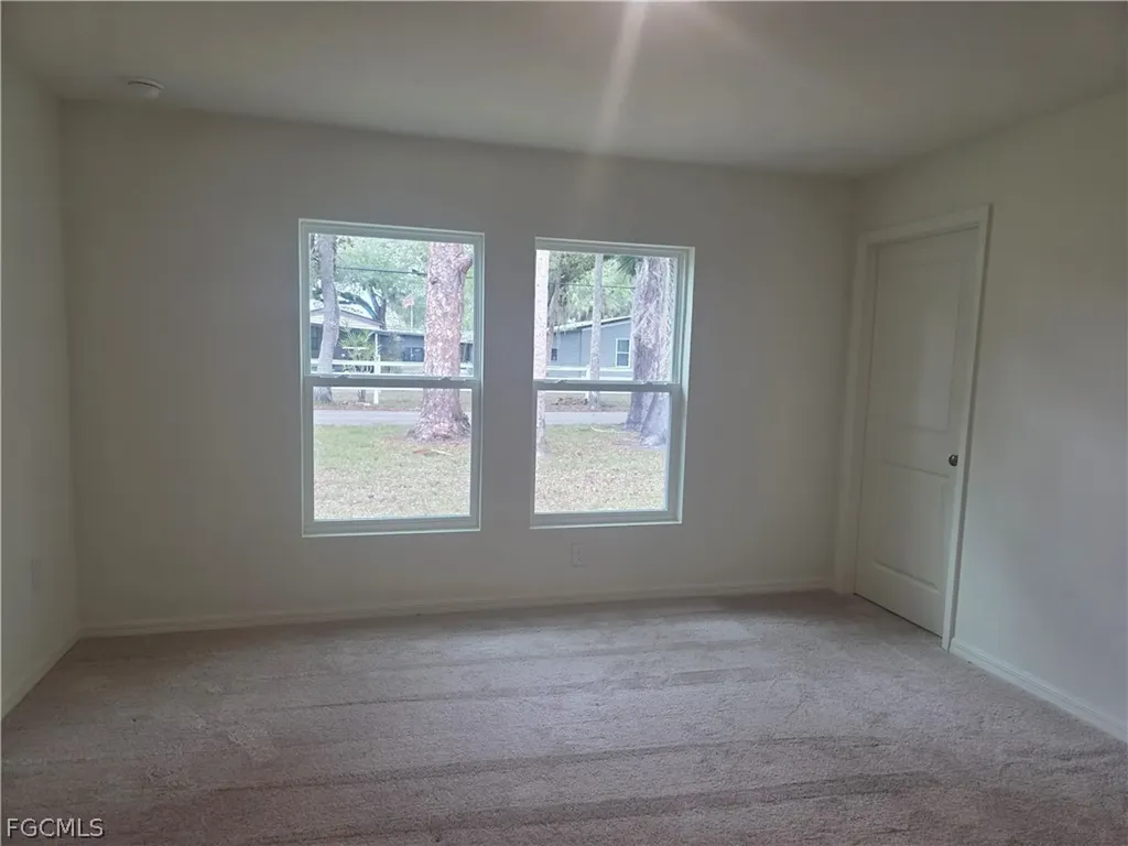 878 Friendship Circle Labelle FL 33935