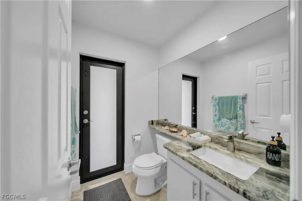 2909 SW 38th Terrace Cape Coral FL 33914