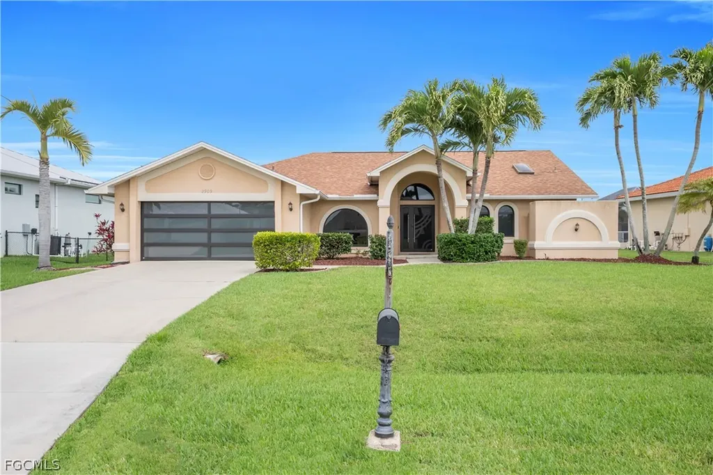 2909 SW 38th Terrace Cape Coral FL 33914