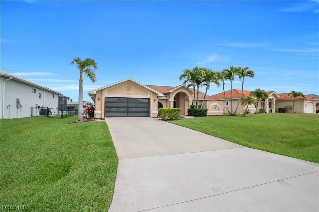 2909 SW 38th Terrace Cape Coral FL 33914