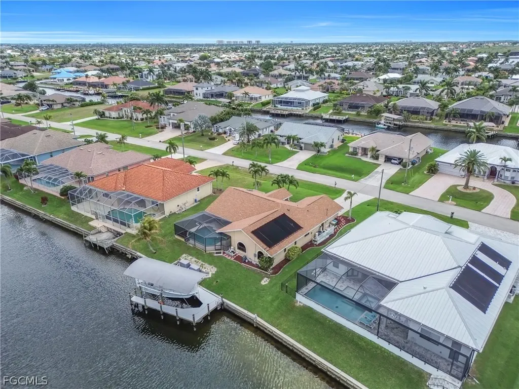 2909 SW 38th Terrace Cape Coral FL 33914
