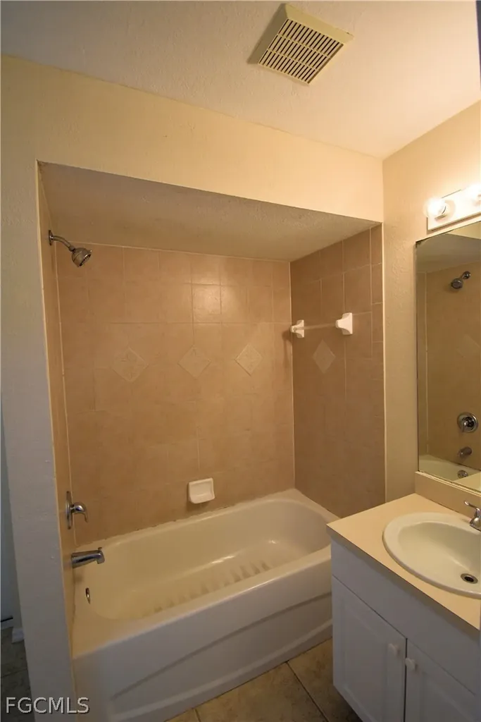1724 SW 15th Terrace Cape Coral FL 33991