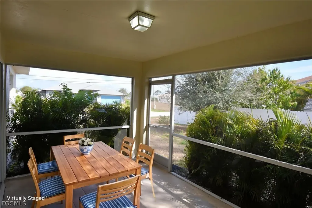 1724 SW 15th Terrace Cape Coral FL 33991