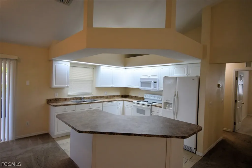 1724 SW 15th Terrace Cape Coral FL 33991