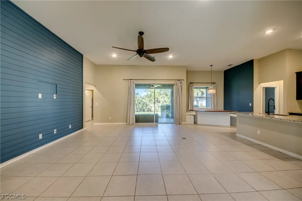 4150 NW 40th Avenue Cape Coral FL 33993