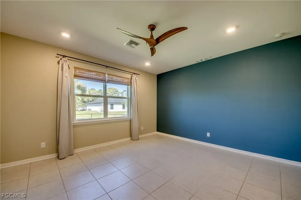 4150 NW 40th Avenue Cape Coral FL 33993