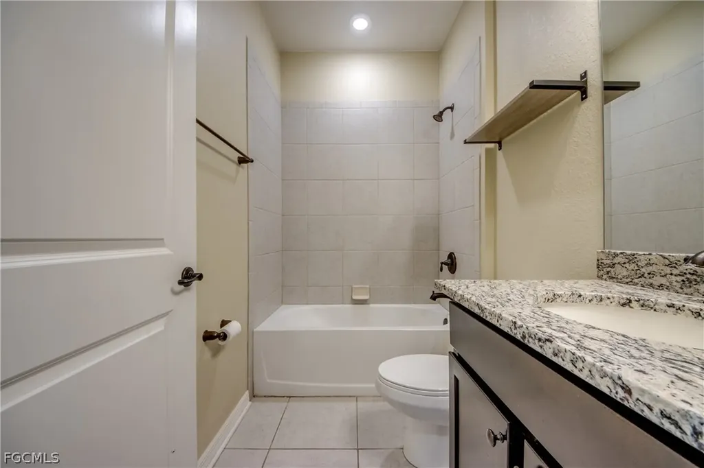 4150 NW 40th Avenue Cape Coral FL 33993
