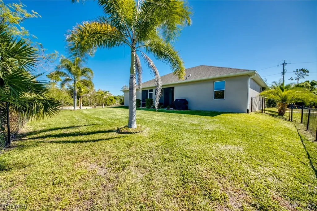 4150 NW 40th Avenue Cape Coral FL 33993