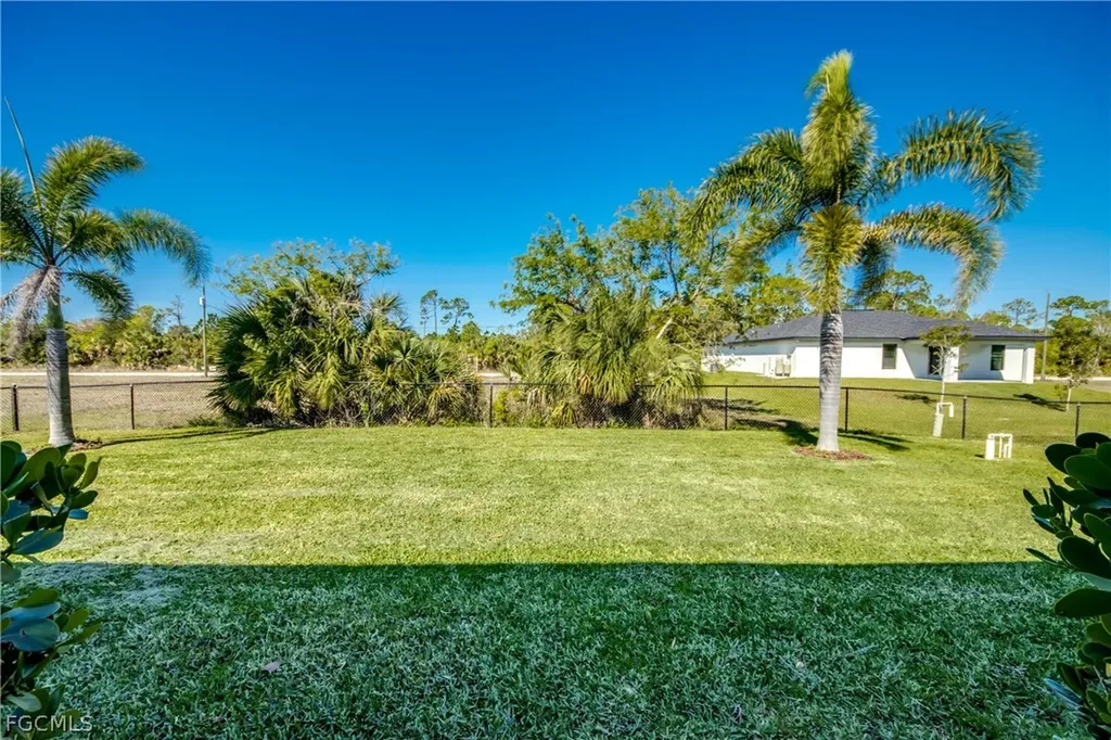 4150 NW 40th Avenue Cape Coral FL 33993