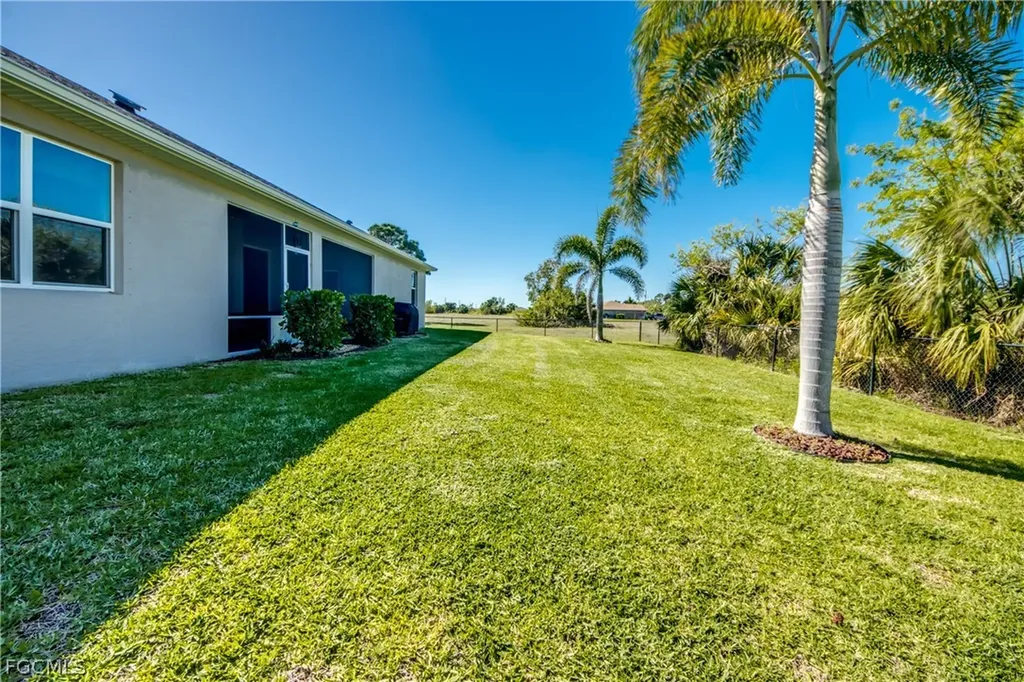 4150 NW 40th Avenue Cape Coral FL 33993