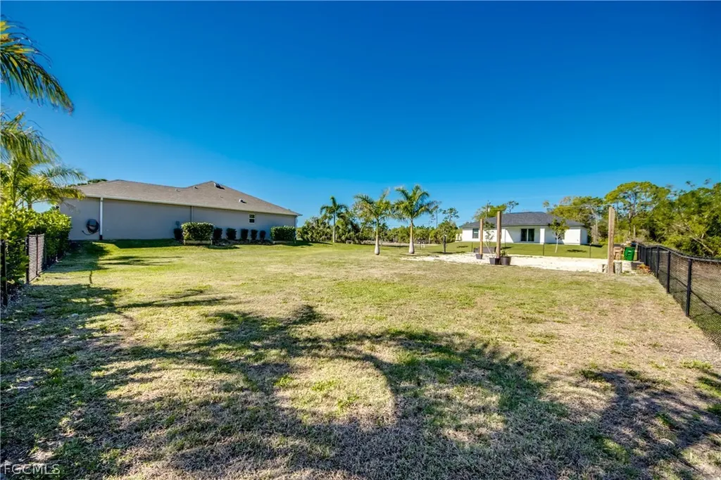 4150 NW 40th Avenue Cape Coral FL 33993