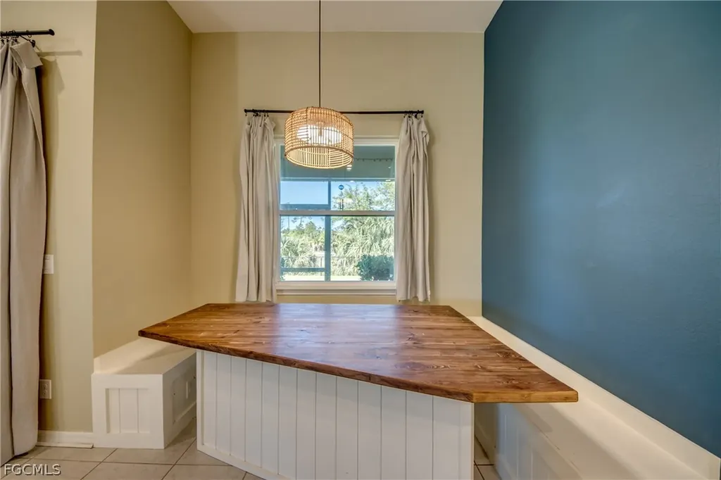 4150 NW 40th Avenue Cape Coral FL 33993