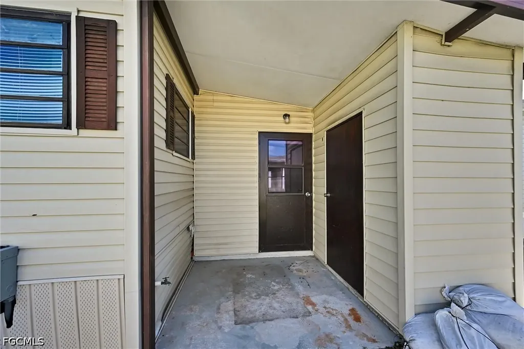 20124 Plum Tree Lane Estero FL 33928