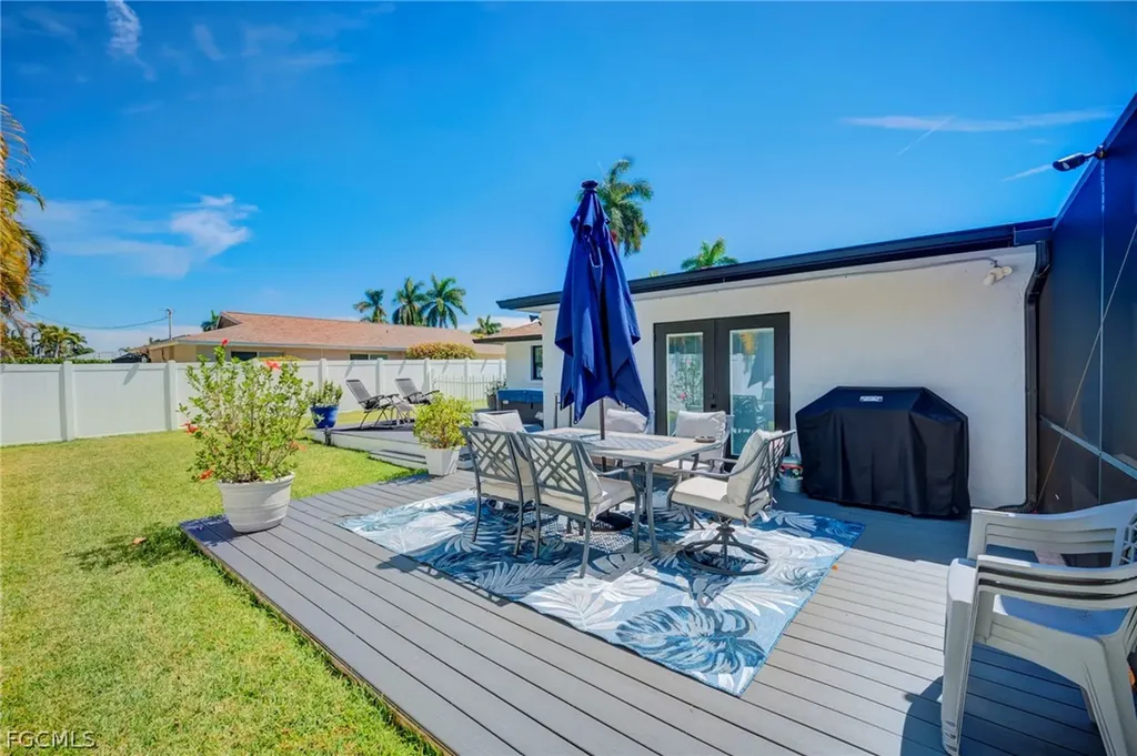 1089 N Town And River Drive Fort Myers FL 33919
